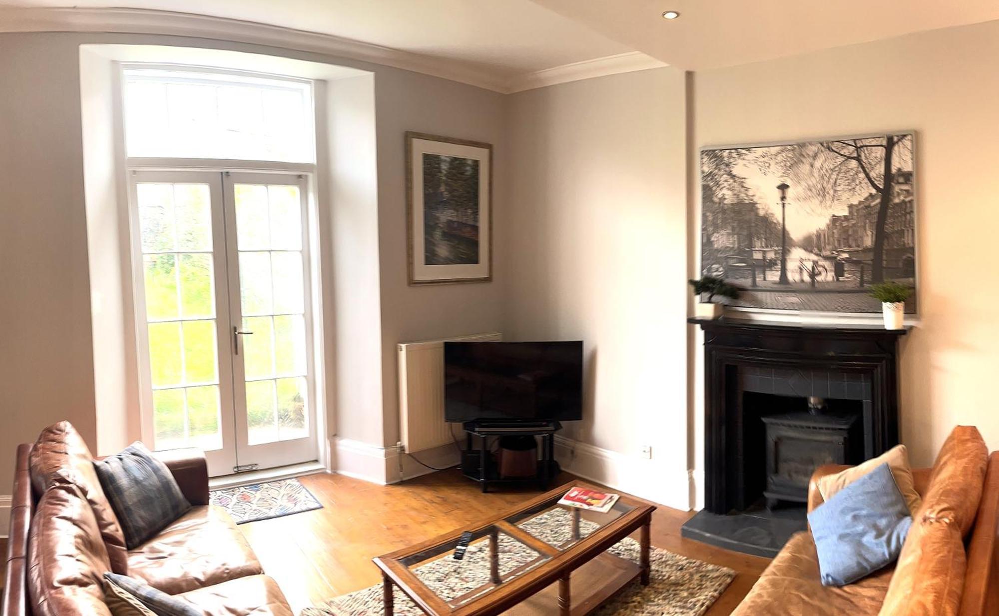 Spacious New Town Garden Flat Appartement *